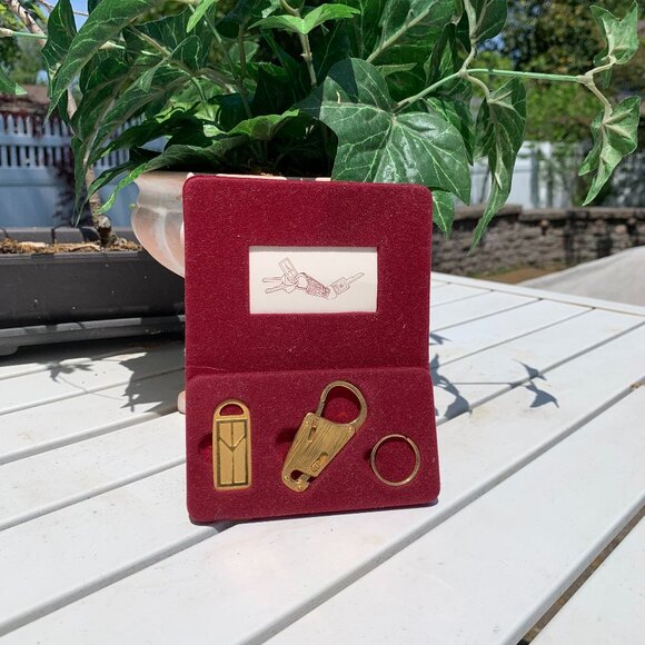 Vtg Oldsmobile Keychain Set ‘87 Anniversary - Picture 2 of 8